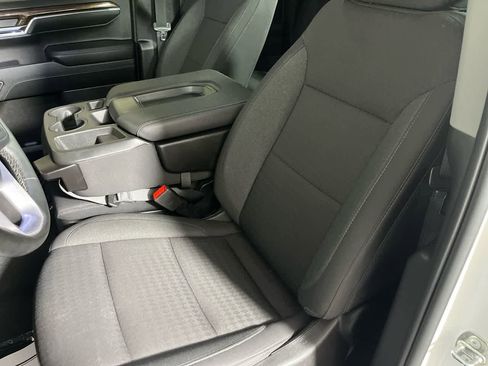 Used 2024 GMC Sierra 1500 Elevation image 15