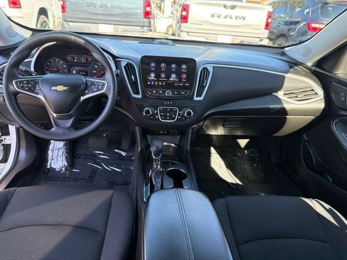 Used 2024 Chevrolet Malibu LT FWD image 28