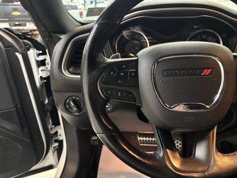 Used 2019 Dodge Challenger R/T Scat Pack RWD image 17