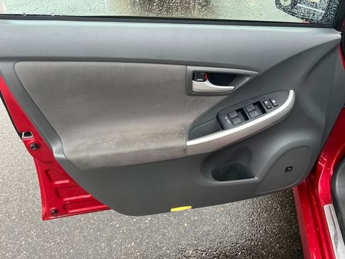 Used 2011 Toyota Prius Three image 16