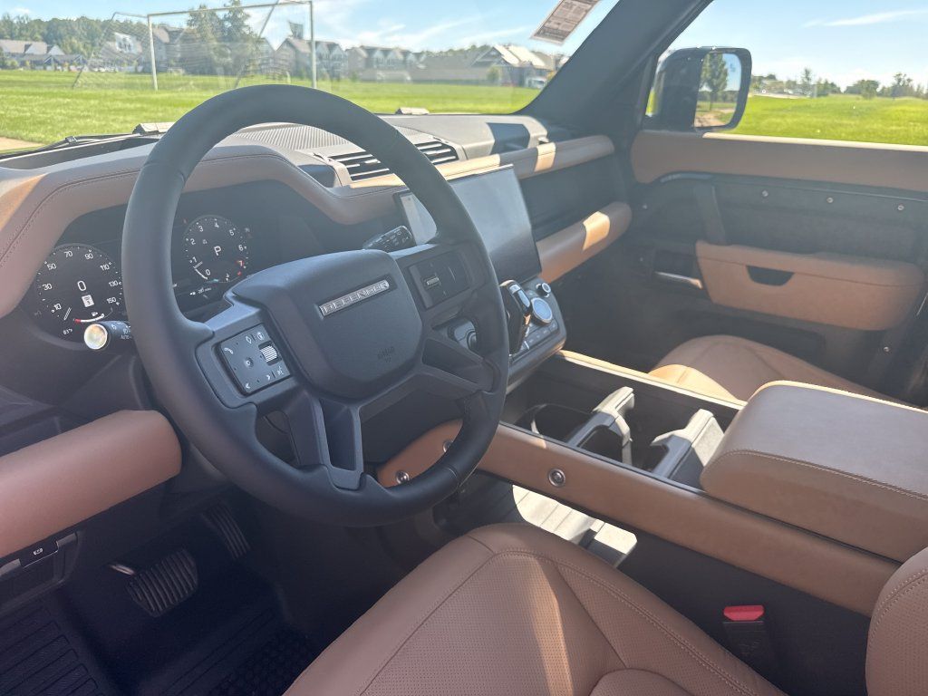 New 2026 Land Rover Defender 110 S AWD/4WD image 11