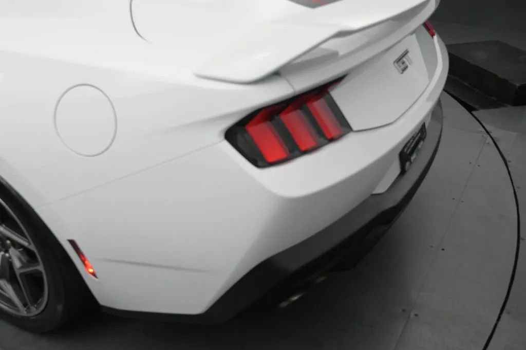 Used 2024 Ford Mustang GT Premium w/ GT Performance Package RWD image 17
