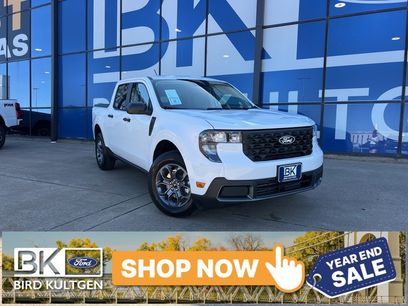 New 2025 Ford Maverick XLT w/ Equipment Group 302A