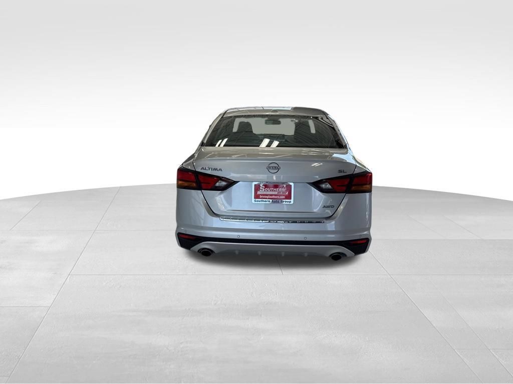 Used 2023 Nissan Altima 2.5 SL AWD/4WD image 4