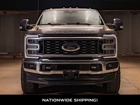 Used 2023 Ford F350 Lariat w/ Lariat Ultimate Package AWD/4WD image 4