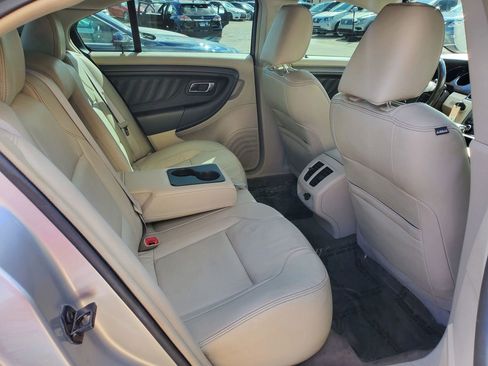 Used 2010 Ford Taurus SEL FWD image 29
