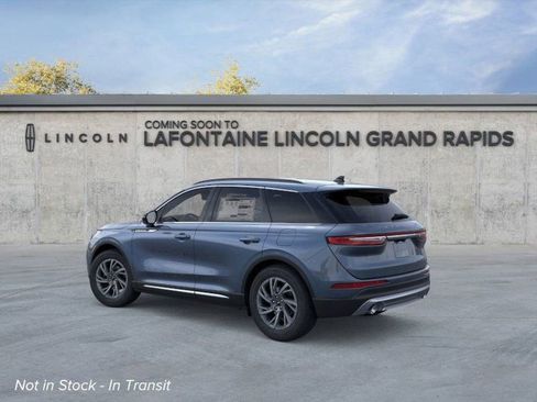 New 2026 Lincoln Corsair Premiere image 4
