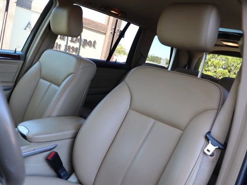 Used 2012 Mercedes-Benz GL 450 4MATIC image 16