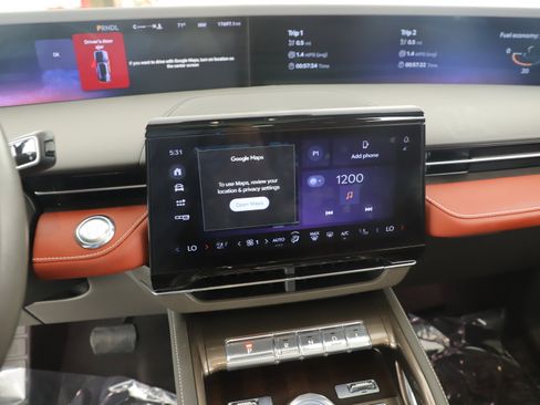 Used 2025 Lincoln Nautilus Black Label image 14