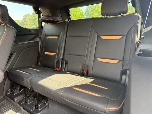 Used 2023 GMC Yukon AT4 w/ AT4 Premium Package AWD/4WD image 28