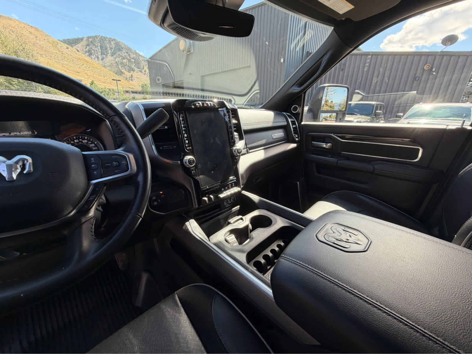 Used 2023 RAM 2500 Laramie AWD/4WD image 22