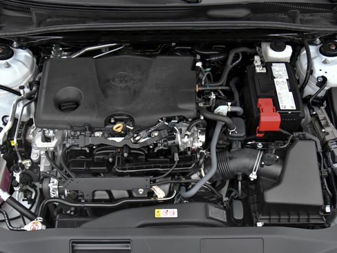 Used 2023 Toyota Camry SE image 41