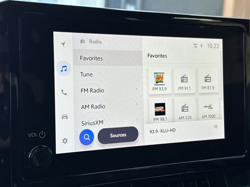 Certified 2024 Toyota Corolla SE image 24