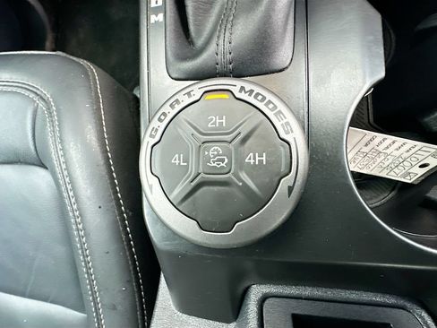 Used 2025 Ford Bronco Outer Banks AWD/4WD image 33