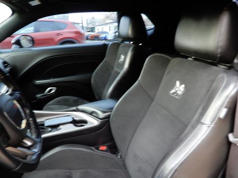 Used 2022 Dodge Challenger R/T Scat Pack image 11