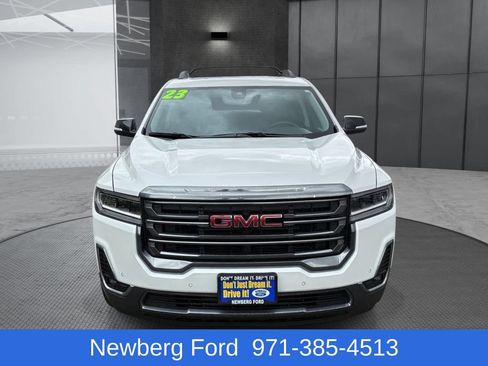 Used 2023 GMC Acadia AT4 AWD/4WD image 2