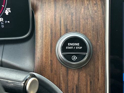 Certified 2025 Mercedes-Benz GLC 300 4MATIC image 22