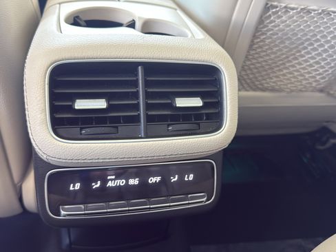 Certified 2022 Mercedes-Benz GLS 450 4MATIC image 34