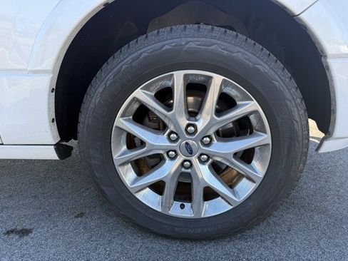 Used 2017 Ford Expedition EL Limited w/ Equipment Group 301A image 11