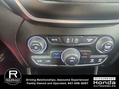 Used 2021 Jeep Cherokee Latitude Lux AWD/4WD image 9
