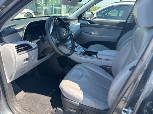 Used 2022 Hyundai Palisade SEL w/ Premium Package image 4