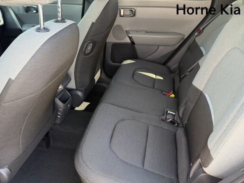 New 2027 Kia Seltos LX FWD image 19