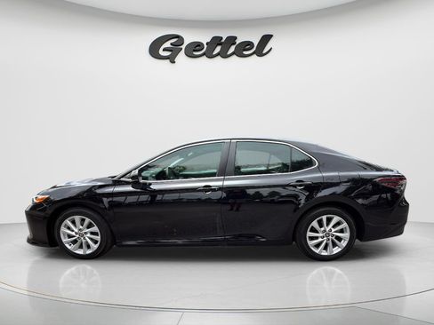 Used 2023 Toyota Camry LE FWD image 8