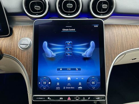 Used 2023 Mercedes-Benz C 300 4MATIC Sedan image 25