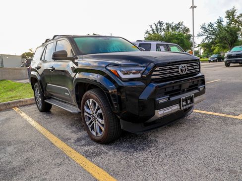 Used 2026 Toyota 4Runner Limited AWD/4WD image 6