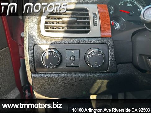 Used 2008 GMC Yukon SLT w/ SLT Preferred Equipment Group image 14