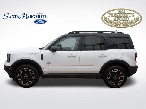 Certified 2022 Ford Bronco Sport Outer Banks w/ Tech Package AWD/4WD image 1