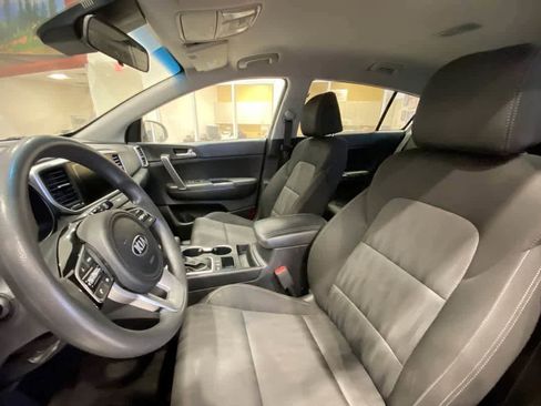Used 2021 Kia Sportage LX image 13