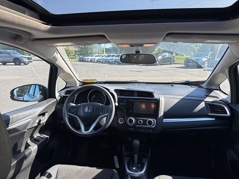 Used 2015 Honda Fit EX image 4