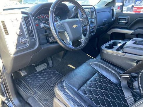 Used 2018 Chevrolet Silverado 2500 LT w/ LT Convenience Package image 6