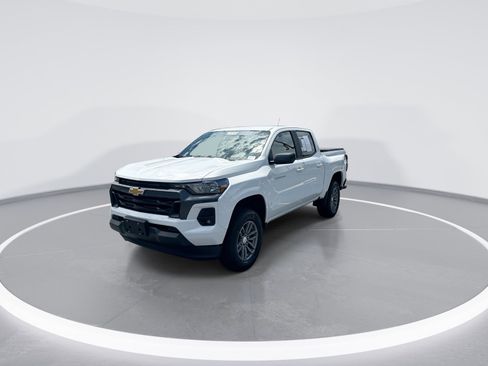 Used 2023 Chevrolet Colorado LT w/ LT Convenience Package II RWD image 5