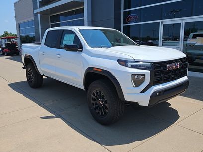 New 2026 GMC Canyon Elevation w/ Convenience Package