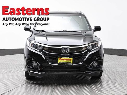 Used 2020 Honda HR-V Sport image 2