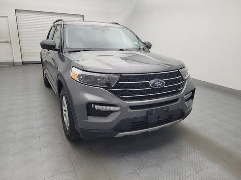 Used 2021 Ford Explorer XLT w/ Equipment Group 202A image 14
