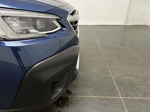 Used 2020 Subaru Outback Limited w/ Popular Package #2 image 2