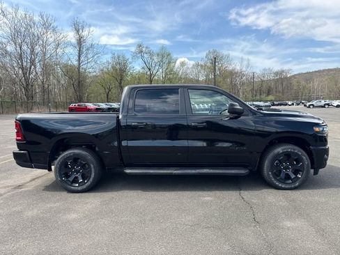 New 2026 RAM 1500 Express AWD/4WD image 8