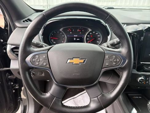 Used 2022 Chevrolet Traverse LT AWD/4WD image 18