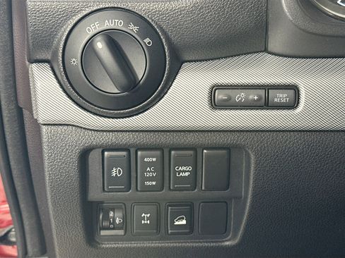 Used 2019 Nissan Titan PRO-4X image 10