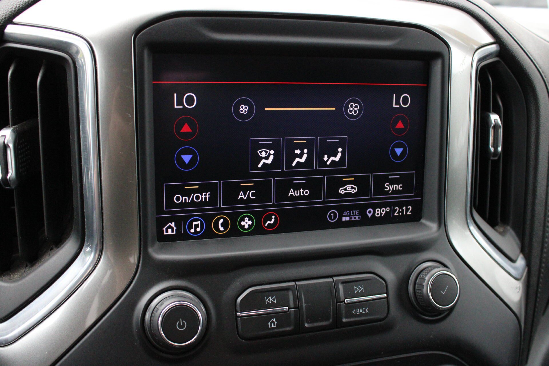 Used 2020 Chevrolet Silverado 1500 RST AWD/4WD image 36