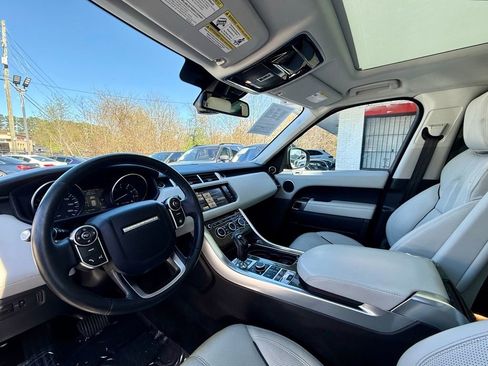 Used 2015 Land Rover Range Rover Sport HSE image 16