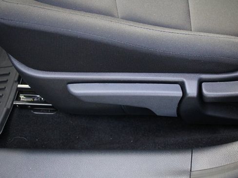 Used 2025 Nissan Sentra S image 7