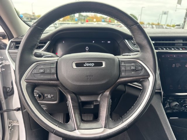 Used 2022 Jeep Grand Cherokee L Limited AWD/4WD image 23