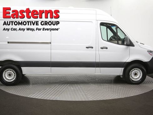 Used 2020 Mercedes-Benz Sprinter 2500 w/ Driver Convenience Package image 43