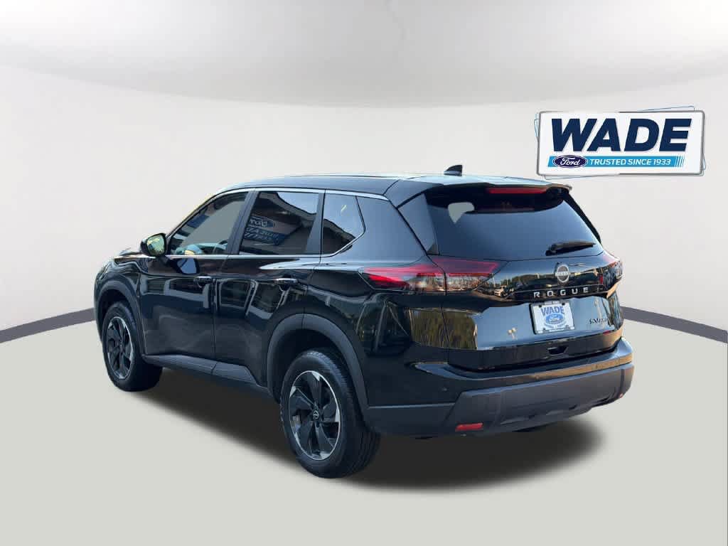 Used 2024 Nissan Rogue SV AWD/4WD image 7