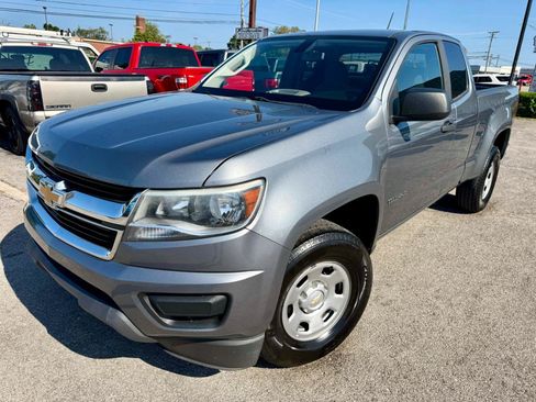 Used 2018 Chevrolet Colorado W/T RWD image 3