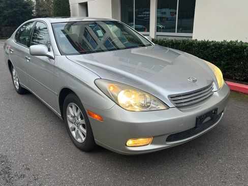 Used 2004 Lexus ES 330 image 1